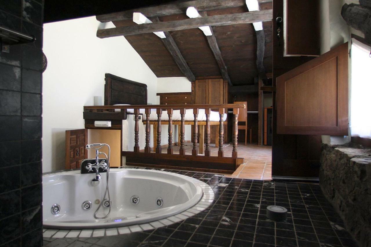 Hotel Rural Llerau ポンガ エクステリア 写真